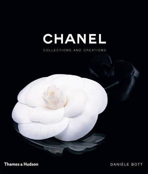 collection essentielle de chanel|chanel collections and creations.